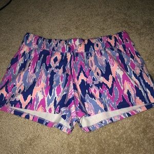 Lilly Pulitzer stretchy shorts